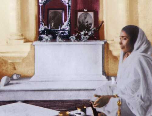 પ્રાસંગિક : કૃપામયી મા શારદા : સ્વામી મંત્રેશાનંદ